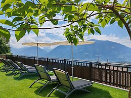 Schenna Garni Eden Bed & Breakfast