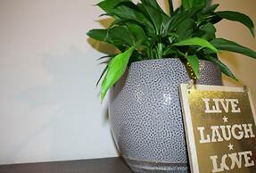 Schenna Garni Eden Bed & Breakfast