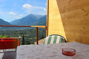 Schenna Garni Eden Bed & Breakfast