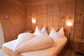 Schenna Garni Eden Bed & Breakfast