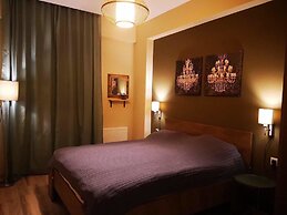 Sol's M2 White Modern Apartments