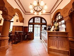 Hotel Hoepfner Burghof