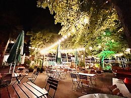 Hotel Hoepfner Burghof