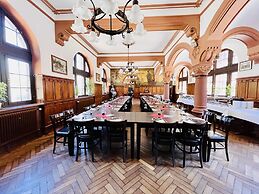 Hotel Hoepfner Burghof