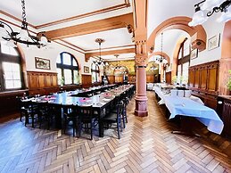 Hotel Hoepfner Burghof