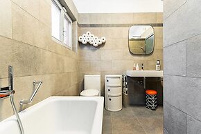 Luxury Italian Lakes Villa With Private Pool, Gym, Bbq, Wifi, Lake Vie