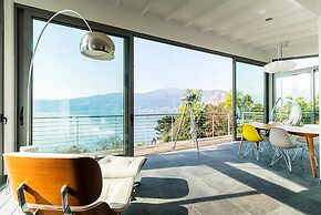 Luxury Italian Lakes Villa With Private Pool, Gym, Bbq, Wifi, Lake Vie