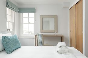 Destiny Scotland Royal Mile Residence