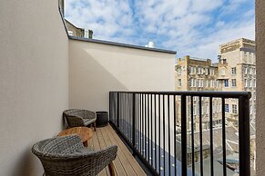 Destiny Scotland Royal Mile Residence