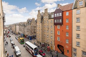 Destiny Scotland Royal Mile Residence