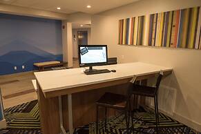 Holiday Inn Express & Suites Orland Park - Mokena by IHG