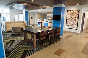 Holiday Inn Express & Suites Orland Park - Mokena by IHG