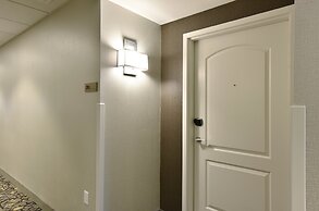 Staybridge Suites Waterloo - St. Jacobs Area by IHG