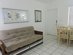 Southwinds Inn # 7 - One-bedroom