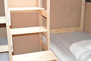 Guesthouse NEST - Hostel