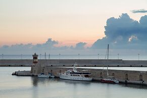 Garibaldi Exclusive Apartments