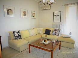 Urban Cosy Flat Near Tram, Metro & Acropolis