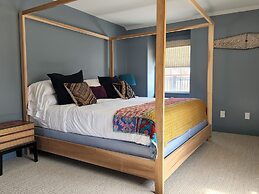 Shelter Harbor Inn