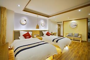 Yuexijiang Boutique Holiday Hotel