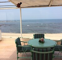 Cabanon pied dans l eau