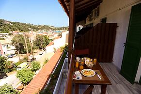 Bastas Hotel & Studios