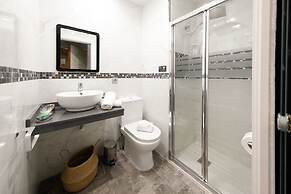 Hercules Boutique Hotel