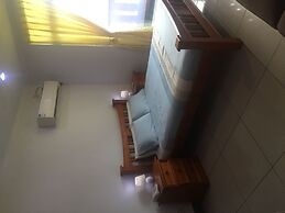 Tungi Colonnade Hotel