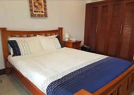 Tungi Colonnade Hotel