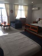 Tungi Colonnade Hotel