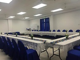 Tungi Colonnade Hotel