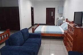 Tungi Colonnade Hotel