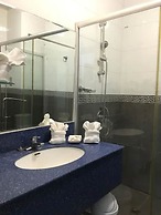 Tungi Colonnade Hotel