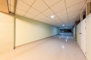 Ballantine Business Hotel