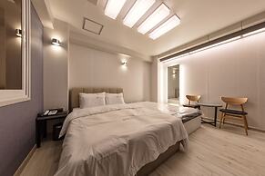 Ballantine Business Hotel