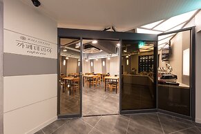 Ballantine Business Hotel