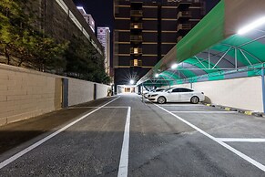 Ballantine Business Hotel