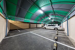 Ballantine Business Hotel