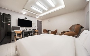 Ballantine Business Hotel