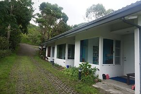 Juhu Farmstay