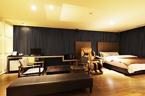 Uijeongbu La Tree Hotel