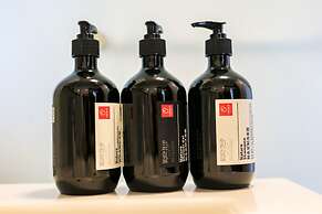 Locals Boutique Apartment Qianshan No.6