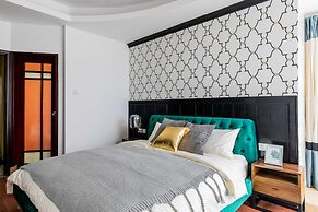 Locals Boutique Apartment Qianshan No.7