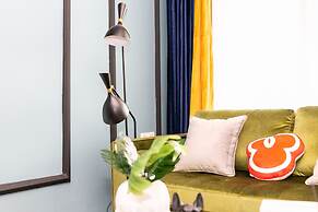 Locals Boutique Apartment Qianshan No.7