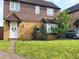 Huku Kwetu - Fieldfare Green