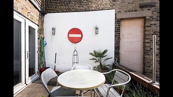 Central Apartment with Wifi