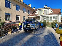 Tagaytay Karakol Hotel