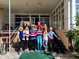 Tagaytay Karakol Hotel