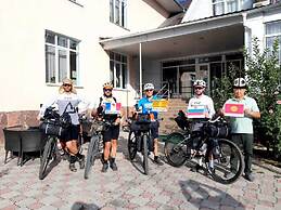 Tagaytay Karakol Hotel