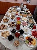 Tagaytay Karakol Hotel