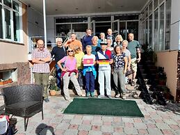 Tagaytay Karakol Hotel